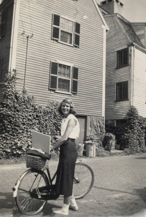 Sylvia Plath photo